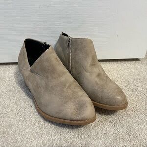 Beige Ankle Boots with Side Zipper